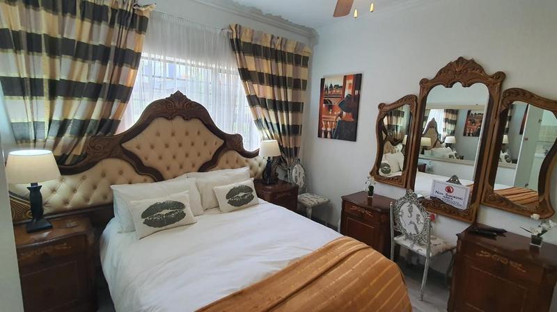To Let 4 Bedroom Property for Rent in Dana Bay Western Cape